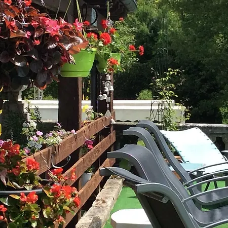 Gites La Charrue Guest house Vieux-Mareuil