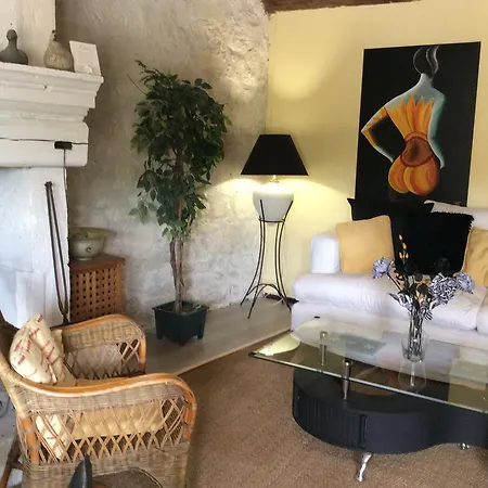 Gites La Charrue Guest house Vieux-Mareuil