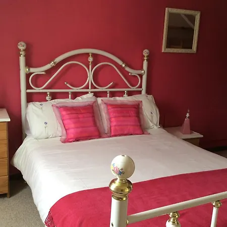 Gites La Charrue Guest house *