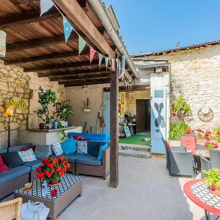Guest house Gites La Charrue